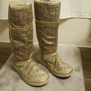 Coach Nikole boots. Excellent condition